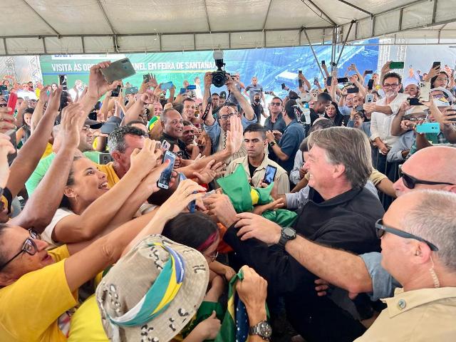 Foto-Ed-Santos-Acorda-Cidade-Bolsonaro-em-Feira-de-Santana1111