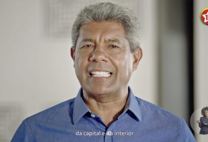 Jeronimo-Rodrigues-PL-durante-programa-no-horario-eleitoral-Divulgacao-900x615
