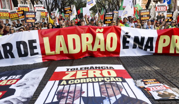 Portugal's far right party protests as Brazil's president visits Lisbon