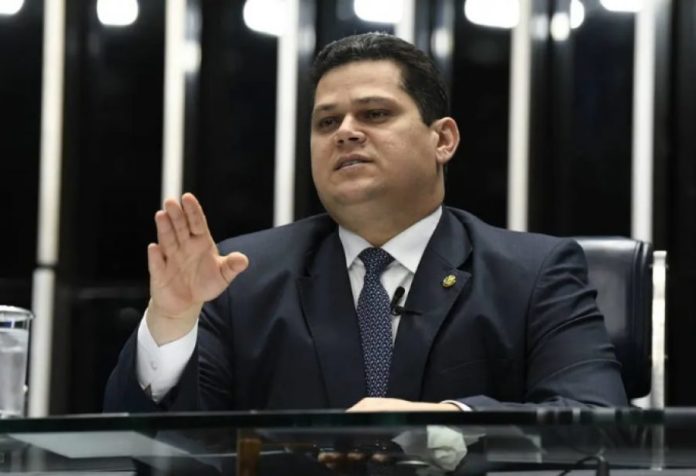 davi-alcolumbre_jefferson-rudy_agência-senado-900x615