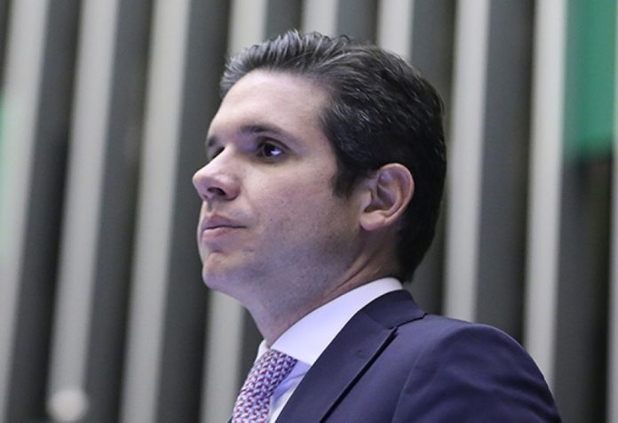 hugo-motta_kayo-magalhaes_camara-dos-deputados-900x615