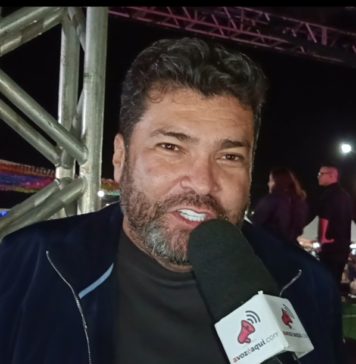 Deputado Marcinho Oliveira marca presença na festa de 36 anos de emancipação política de Itatim