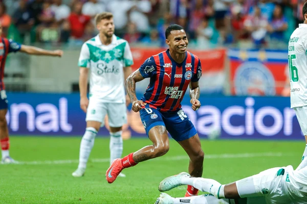 Bahia-vence-o-Juventude-na-Fonte-Nova-com-Jean-Lucas-em-noite-de-centroavante