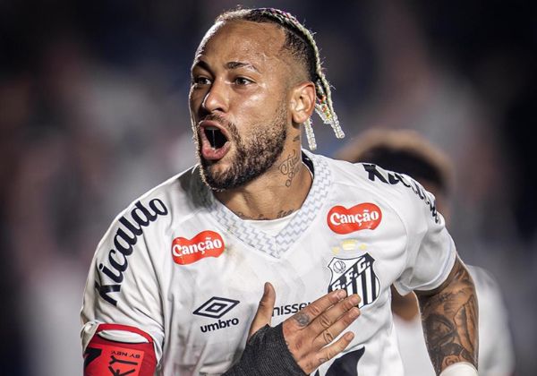 Neymar-xinga-torcedor-do-Santos
