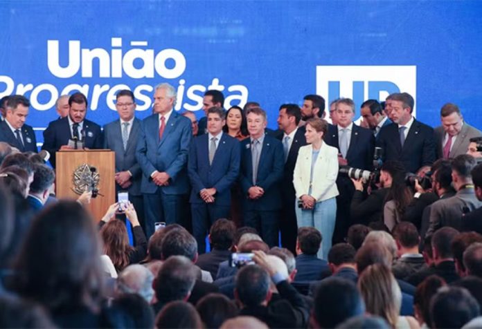 federacao-uniao-progressista_renato-araujo_camara-dos-deputados-900x615