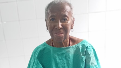 Mulher-internada-em-Sao-Miguel-das-Matas-aguarda-vaga-para-tratamento-especializado-Dona-Antonia-390x220