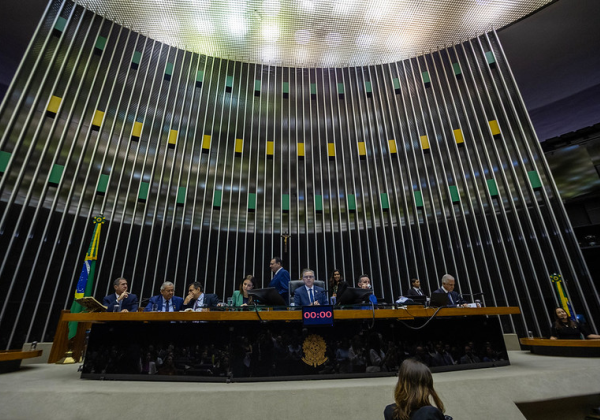 camara-dos-deputados-111