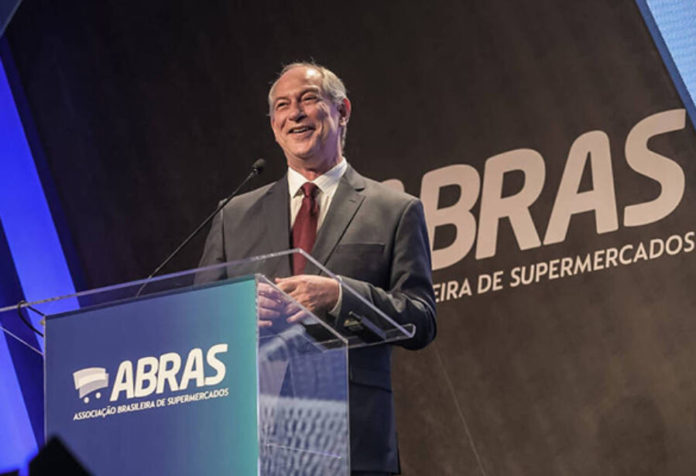 ciro-gomes_keiny-andrade_divulgacao-2-900x615
