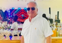 Ronaldo Carletto reúne amigos e familiares em celebração de aniversário