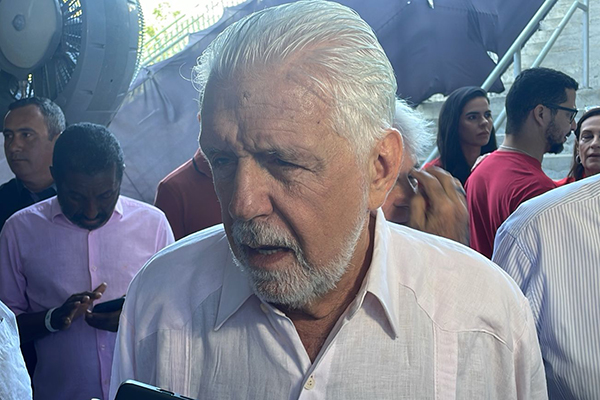jaques-wagner_flavio-sande_politica-livre