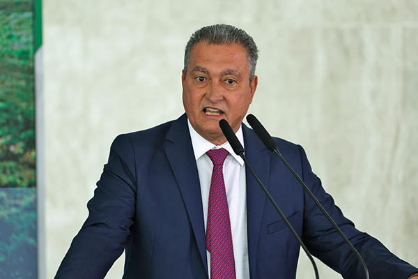Contrato de concessão de um trecho da BR-381