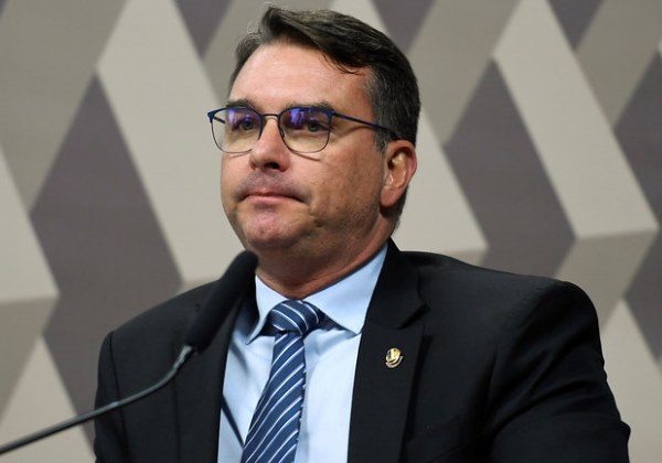 flavio-bolsonaro-3