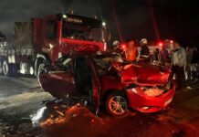 Mulher morre vítima de acidente do tipo engavetamento entre carros e caminhões na BR-116; vítima era da cidade de Poções
