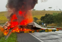 Condutores de veículos envolvidos em acidente seguido de incêndio na BR-116 foram resgatados com vida e levados ao HGPV